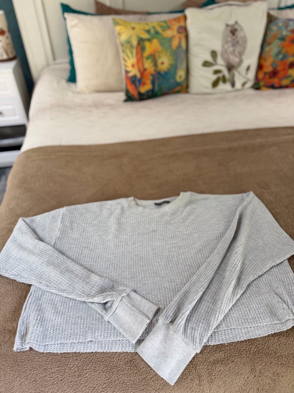 Brandy Melville Light Gray Crewneck Waffle Knit Crop Top